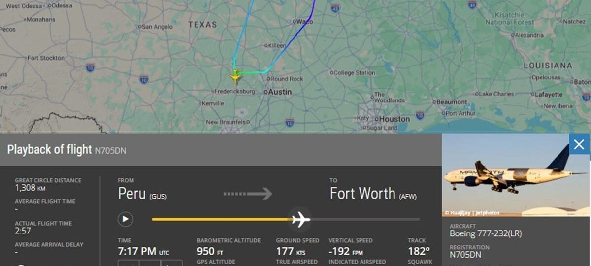 Pilots react to a Boeing 777 freighter that came within feet of the ground in a ‘reckless’ stunt over Texas