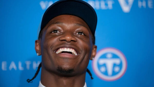 Titans OTAs: News & Notes from practice No. 7 (6/8): Cam Ward to Carnell Tate again