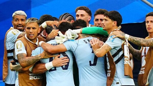 Watch as Uruguay come from behind to lead Cape Verde