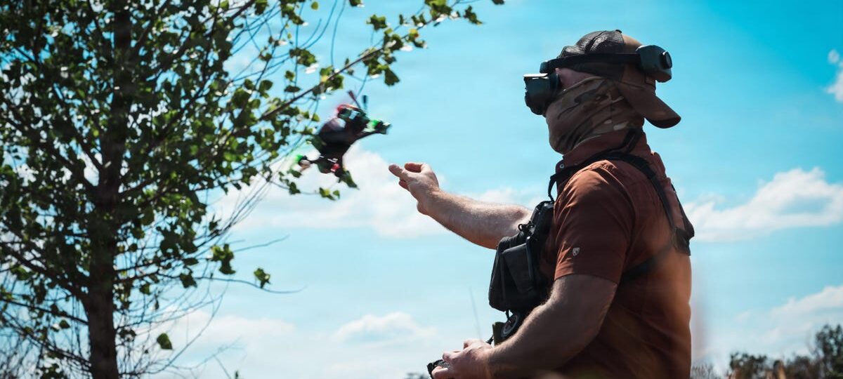 US soldiers need drones they can easily grab like ammo and fly under fire, Army commander says