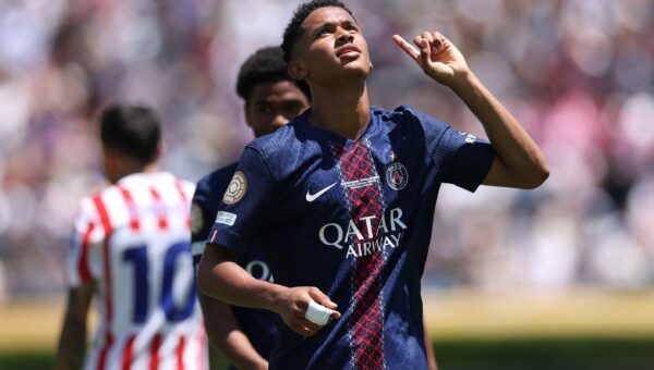 Bayern Munich and Chelsea rejected by 20 year old ready to sign new contract with European giants