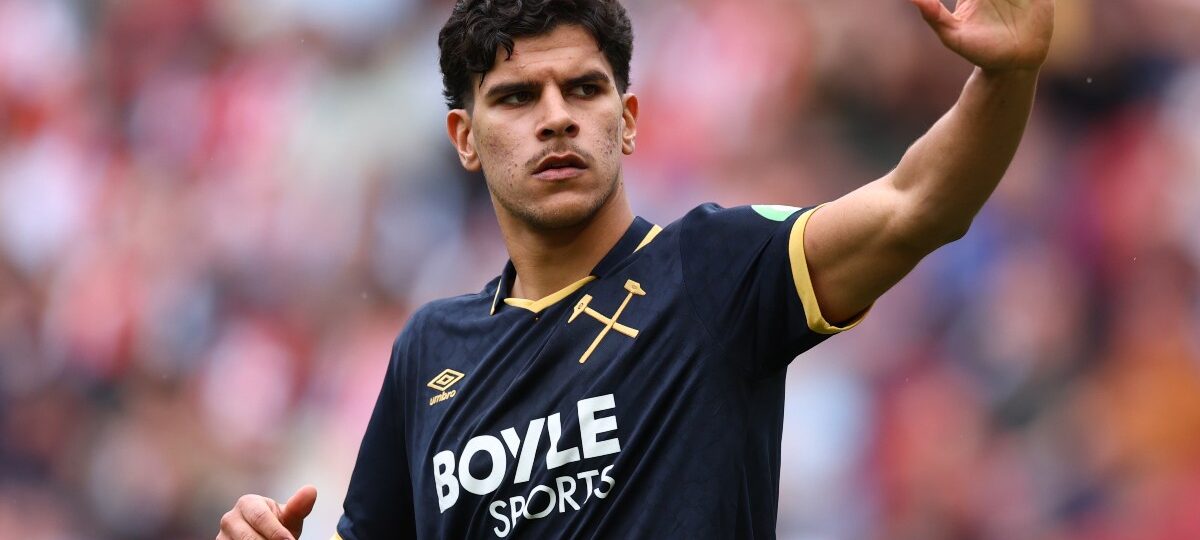 Mateus Fernandes: Man United hold talks as West Ham hike the price