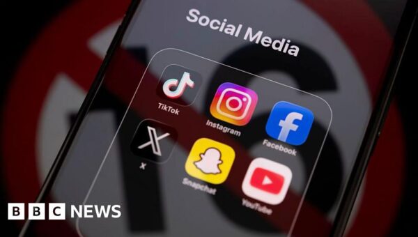 Five big questions about the UK's under-16s social media ban