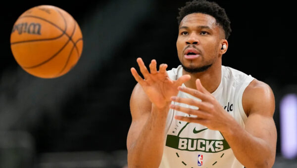 Should the Boston Celtics want to be in the Giannis Antetokounmpo trade business?