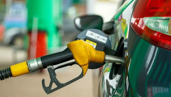 Nigerian filling stations reduce petrol price after Dangote Refinery’s gantry rate cut