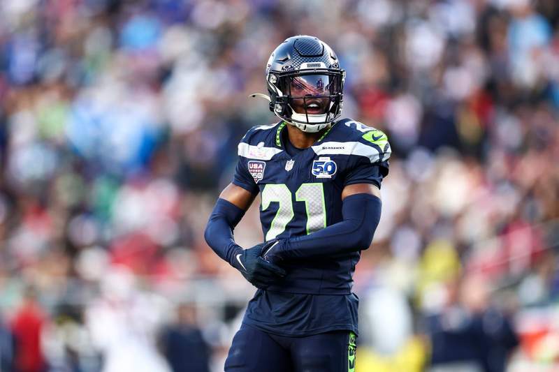 Macdonald’s bold play: Tossing Seattle’s championship hype out the window