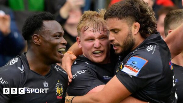 Exeter beat Saracens to reach play-offs and end McCall’s reign