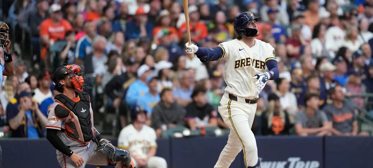 Brice Turang breaks out of his 0-for-21 slump as Brewers trounce Giants 16-2
