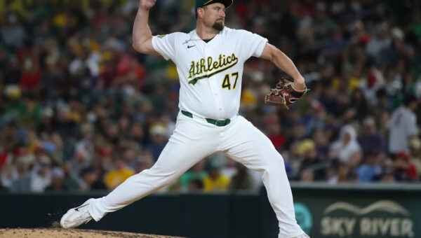 Brewers acquire Joel Kuhnel from A's as Brian Fitzpatrick becomes 8th pitcher on injured list
