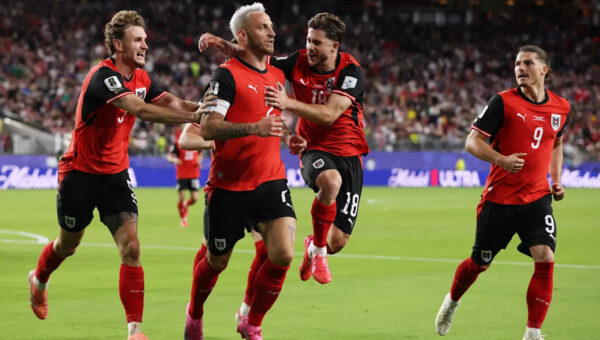 Austria 3-1 Jordan: Leading scorer Arnautovic rescues win against spirited debutants