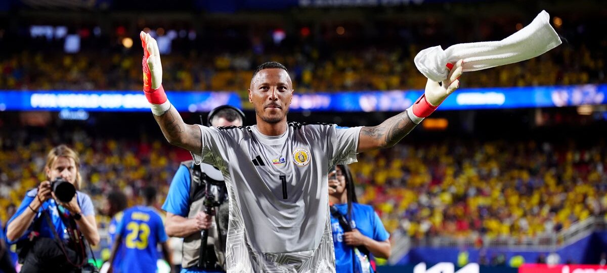 What do Curacao, Ivory Coast and Ecuador need to qualify for the World Cup knockouts from Group E?