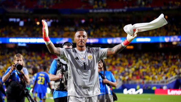 What do Curacao, Ivory Coast and Ecuador need to qualify for the World Cup knockouts from Group E?