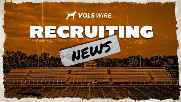 2027 offensive tackle, Tennessee target announces commitment date