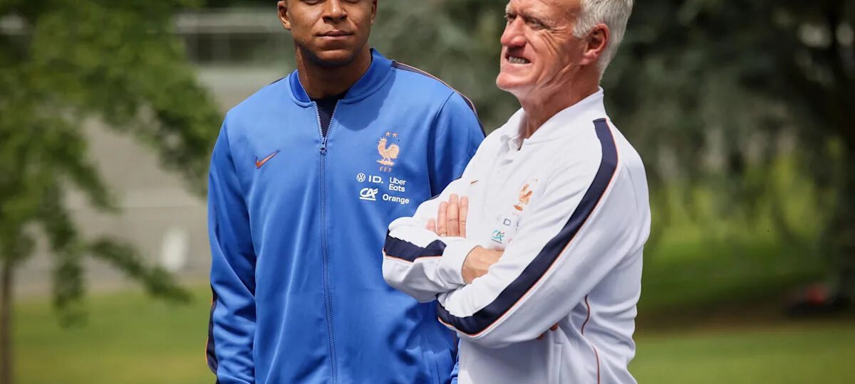 Deschamps, sarcastically: “I must be stupid to play Mbappe in the center”
