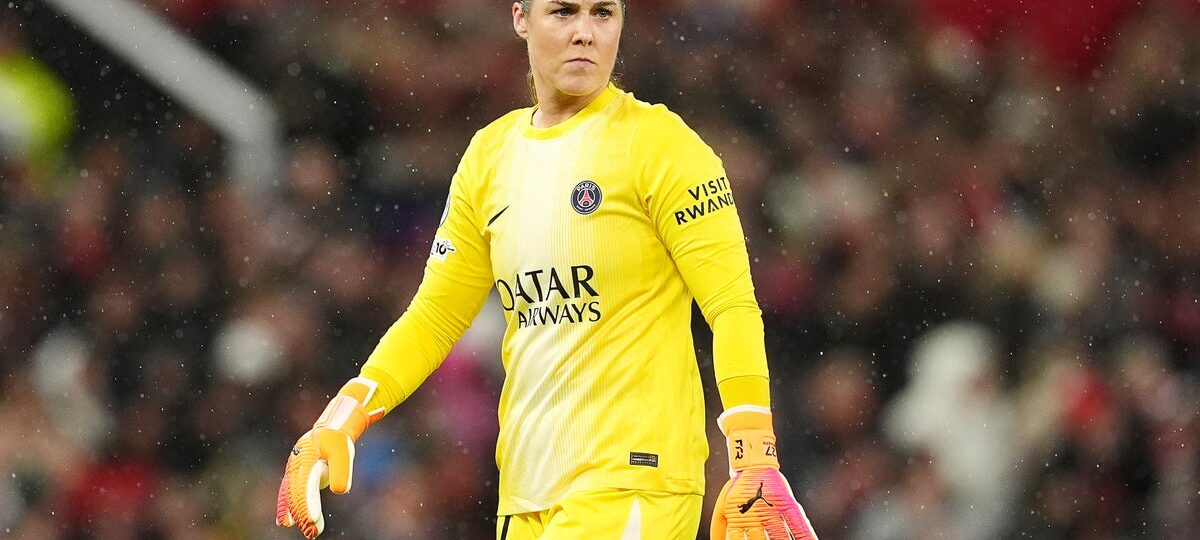 Mary Earps ‘over the moon’ as she seals WSL return after PSG exit