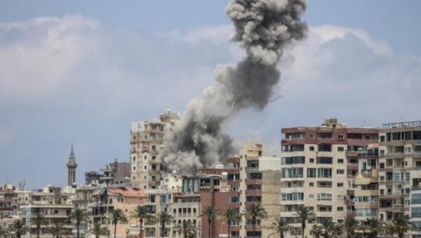 Iran strikes US bases in Jordan, Bahrain