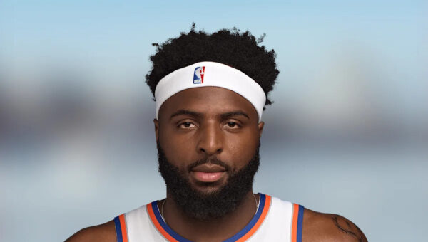 Mitchell Robinson declines to discuss how he injured his hand
