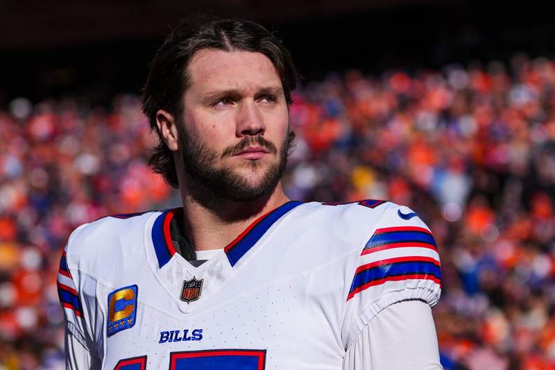 Josh Allen says ‘moving irrigation pipe in 115 degrees’ makes NFL life look easy