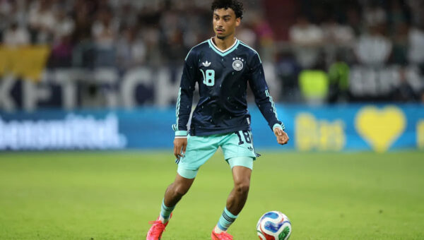 Arsenal Are Planning To Launch A Move For This Bundesliga Full-Back: Good Choice For Arteta?