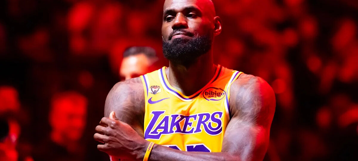 Charles Barkley: Lakers won't be competitive if they keep LeBron James