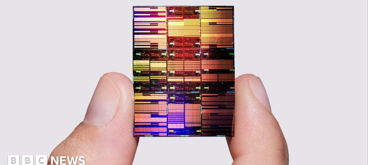 IBM hails new 'block of flats' design breakthrough for ultra tiny chips
