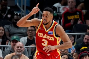 Hawks sign CJ McCollum to 1-year deal, trade for Aaron Wiggins: reports