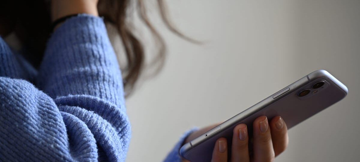 I tried 3 apps for phone anxiety. Only one got me to make the call.
