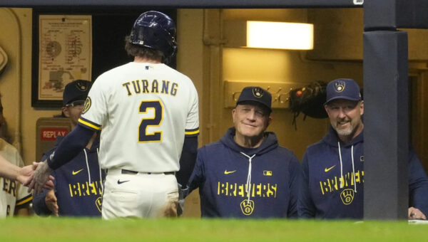 Turang snaps skid as Brewers bats explode in 2nd inning for 16-2 win over Giants