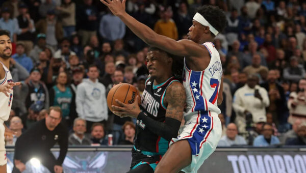 76ers' VJ Edgecombe reveals who gave him his Welcome to the NBA moment