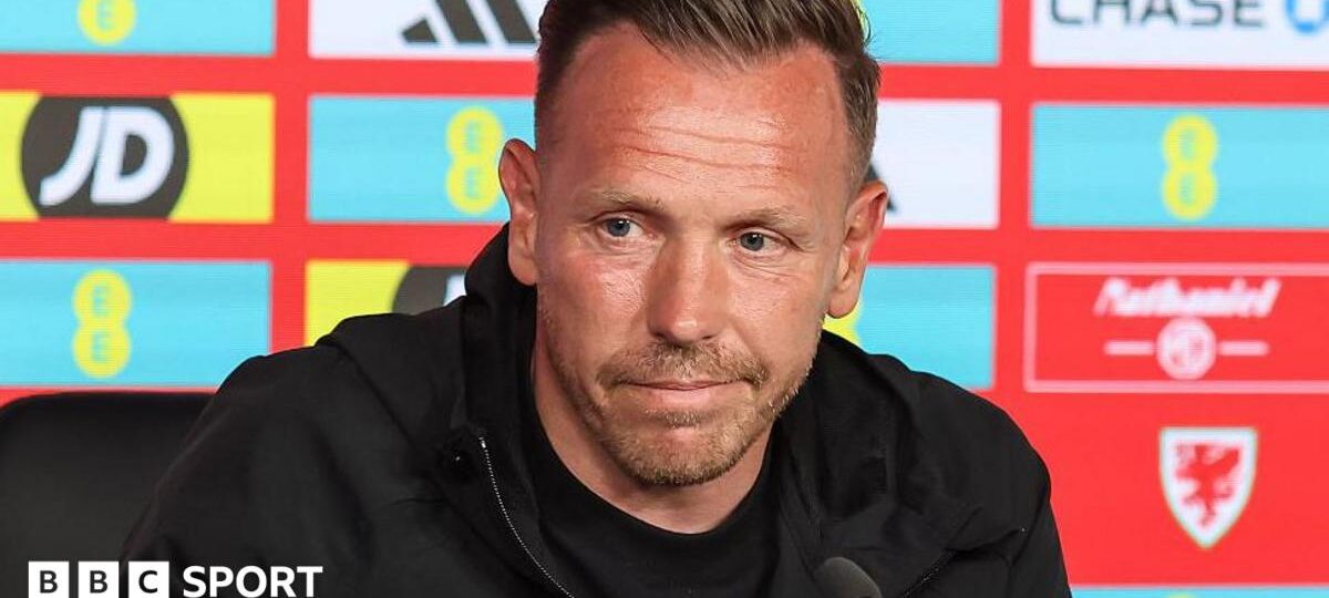 Bellamy to stay with Wales as Burnley move off