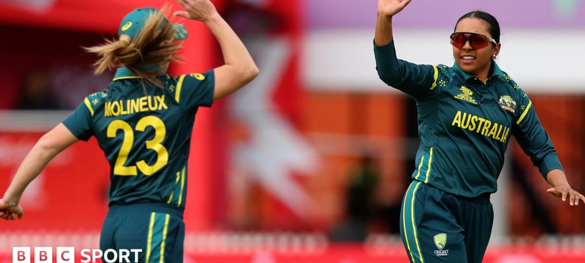 Australia begin World Cup with win over South Africa