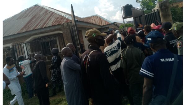 Report suspicious movement, activities in your communities – Oyo CP tells residents
