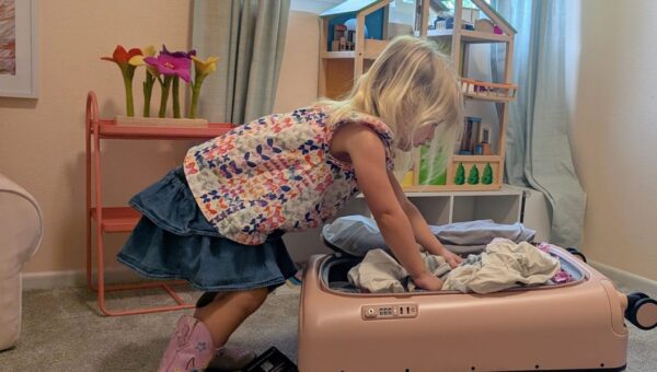 I taught my 3-year-old how to pack her own bag. I want her to be independent.