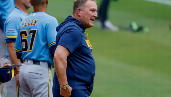 Brewers manager Pat Murphy plans surgeries on his hip on Thursday and back during the All-Star break