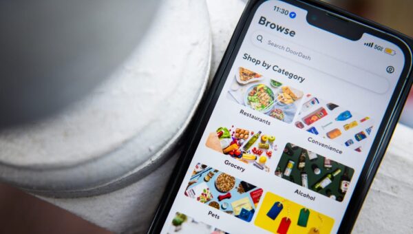 I tried DoorDash’s new AI search. As a home cook, this feature won me over.