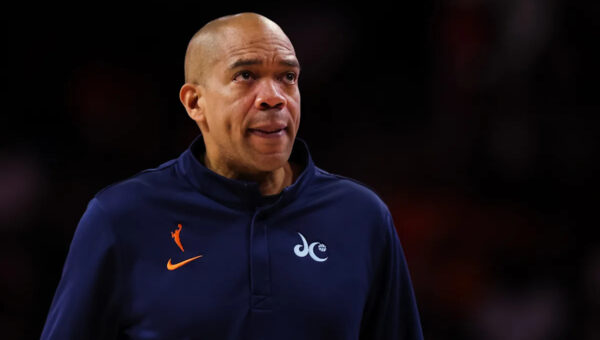 Mystics head coach Sydney Johnson erupts at refs, is ejected and has to be escorted off the court by police
