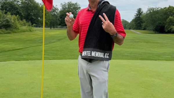 Worthington golfer makes rare albatross at Columbus course