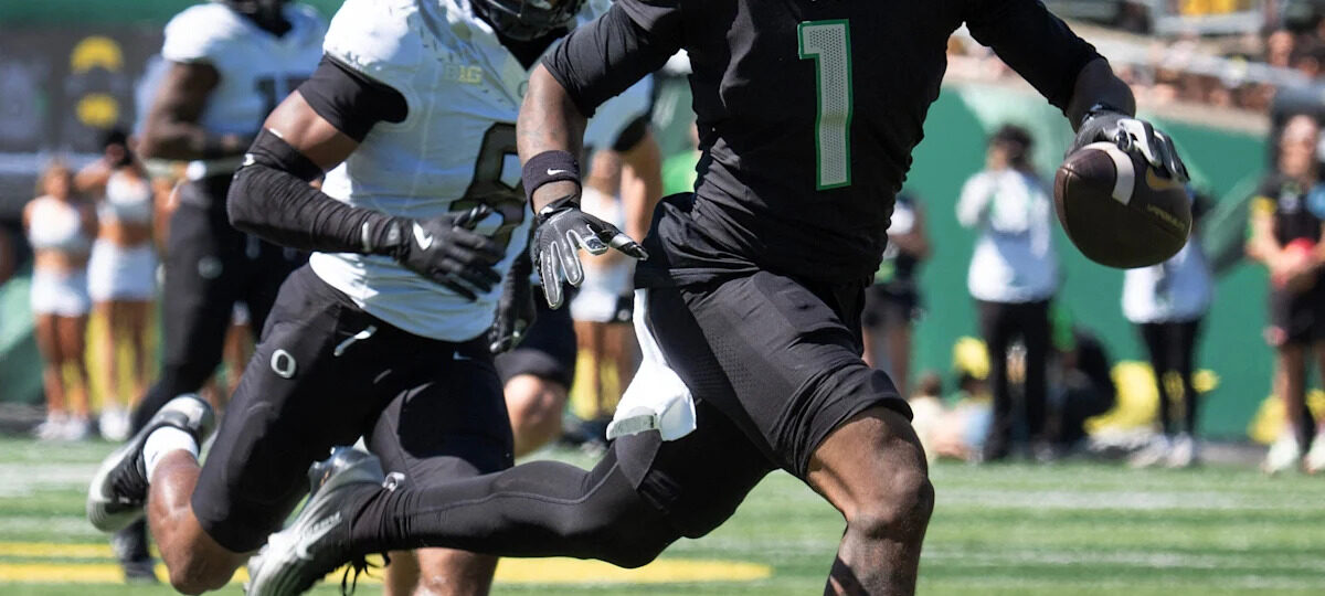 Oregon Ducks have potent passing connection USC must defend against