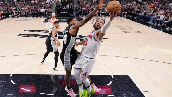 Jalen Brunson overcomes injuries, lifts Knicks to comeback win in Game 1 of NBA Finals