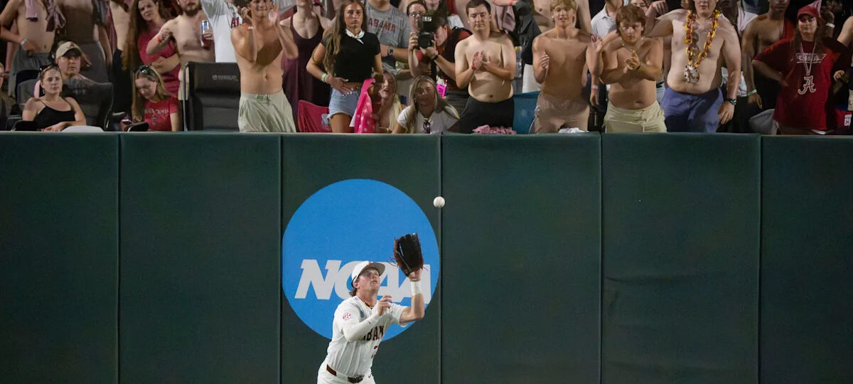 'Tarps off' defines Alabama baseball home-field advantage in super regional