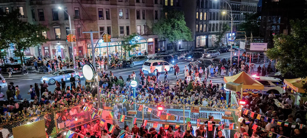 NYPD cop hurt, 26 arrested outside MSG watch party after Knicks win