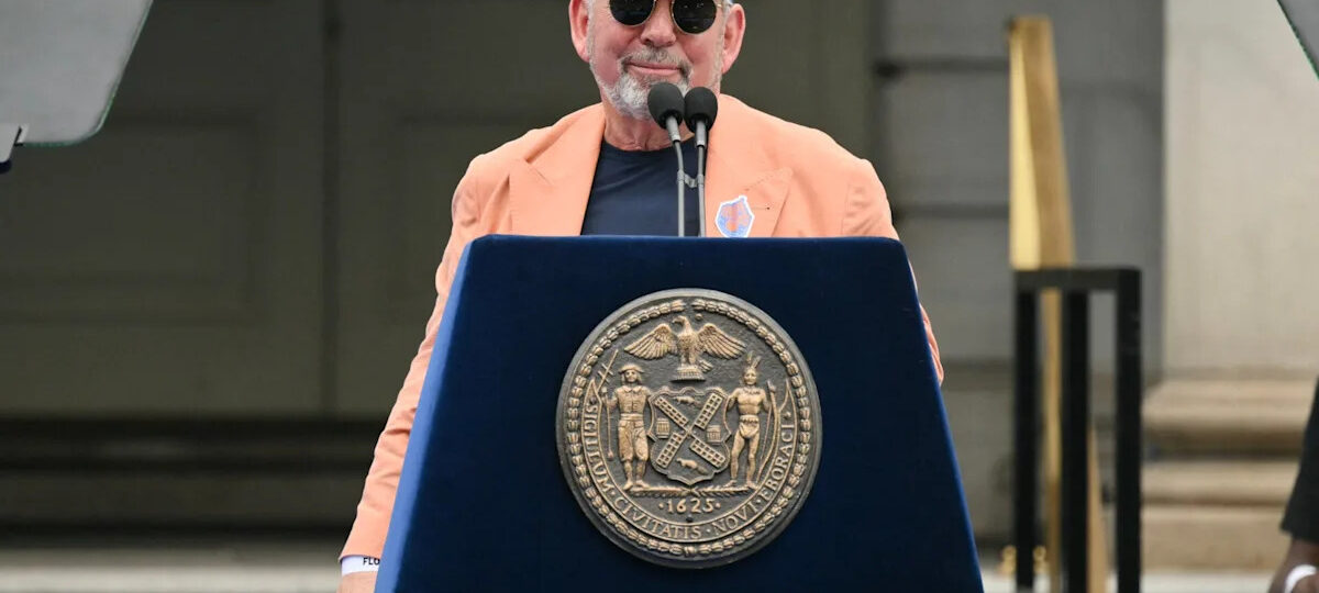 James Dolan aims ‘real fans’ dig at Zohran Mamdani during City Hall speech at Knicks parade