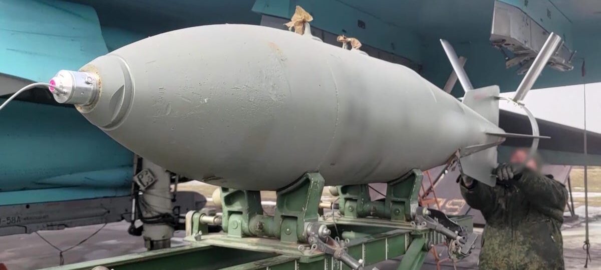 Russia repeatedly bombing itself with glide munitions shows crew fatigue, bad training: UK intel