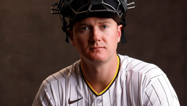 Padres add Blake Hunt; set to debut soon