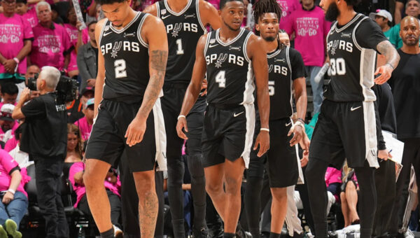 Can De’Aaron Fox provide more support for Victor Wembanyama and the Spurs?