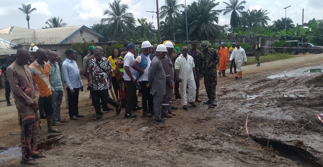 Abia Govt blames old oil pipeline for explosion in Owaza community