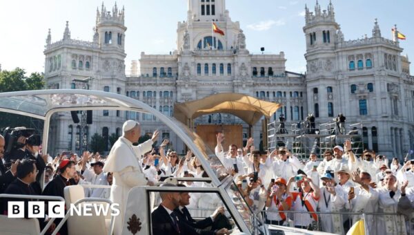 Huge crowds throng Madrid streets for Pope’s open-air mass