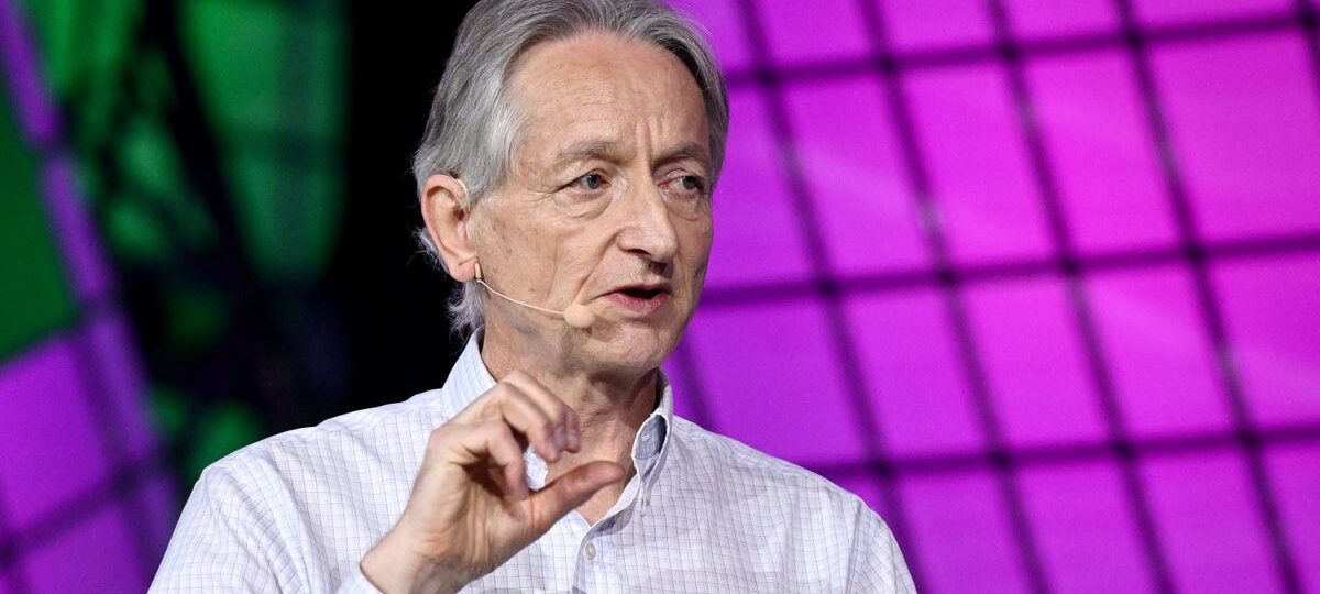 'Godfather of AI' Geoffrey Hinton says the war in Ukraine changed his view of military AI