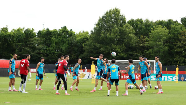 Spain, boosted by good news before flying to Mexico