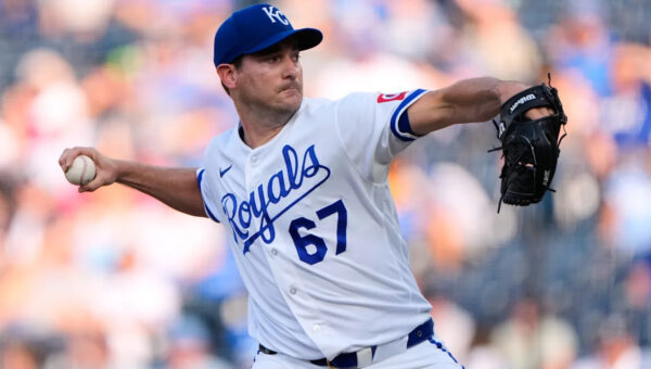 Royals’ Seth Lugo leaves game after taking line drive to the head
